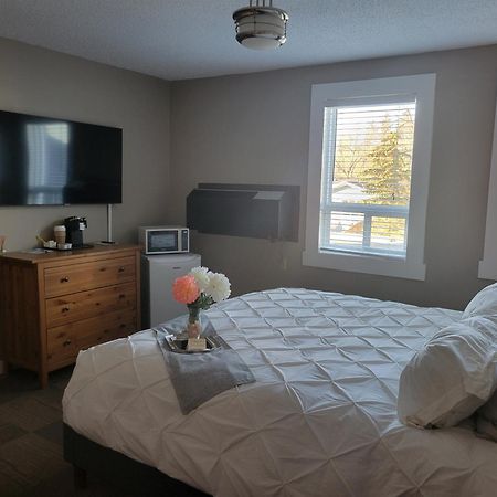 Royal Duke Hotel Okotoks Zewnętrze zdjęcie