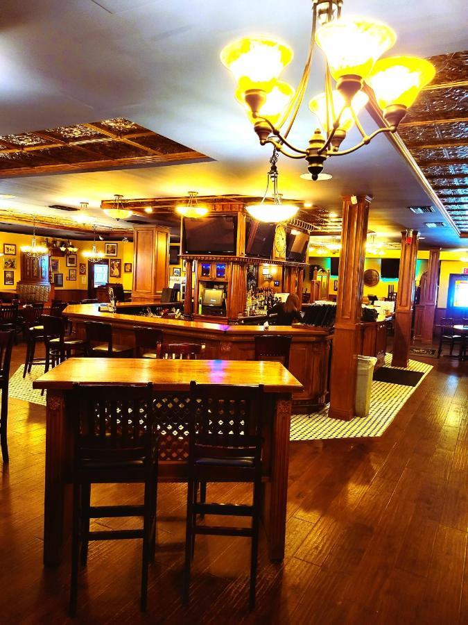 Royal Duke Hotel Okotoks Zewnętrze zdjęcie