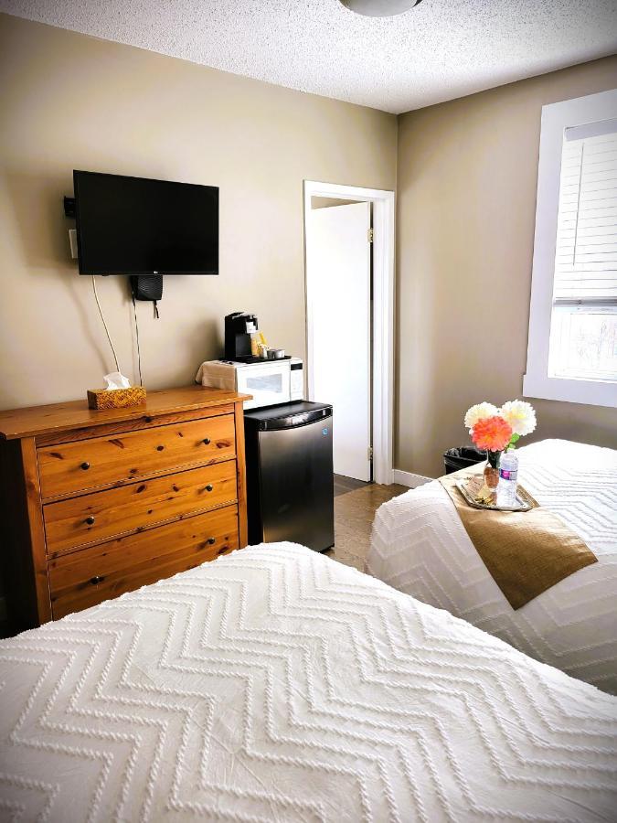 Royal Duke Hotel Okotoks Zewnętrze zdjęcie