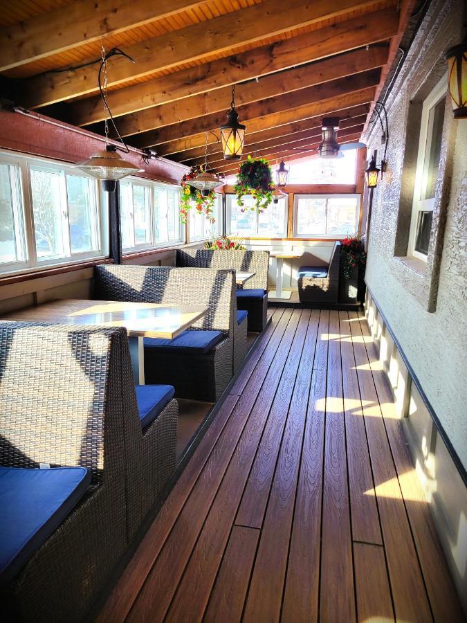 Royal Duke Hotel Okotoks Zewnętrze zdjęcie
