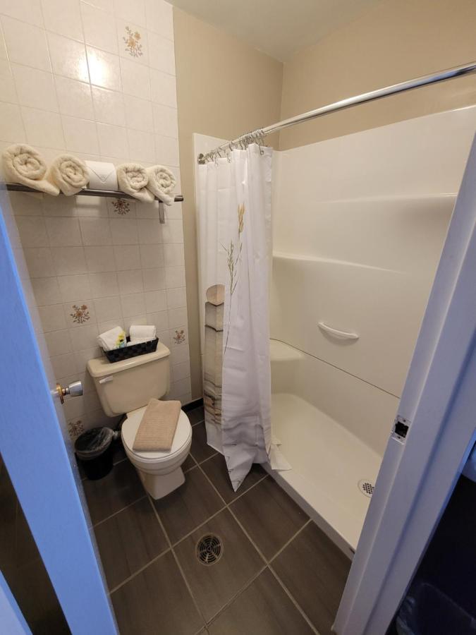 Royal Duke Hotel Okotoks Zewnętrze zdjęcie