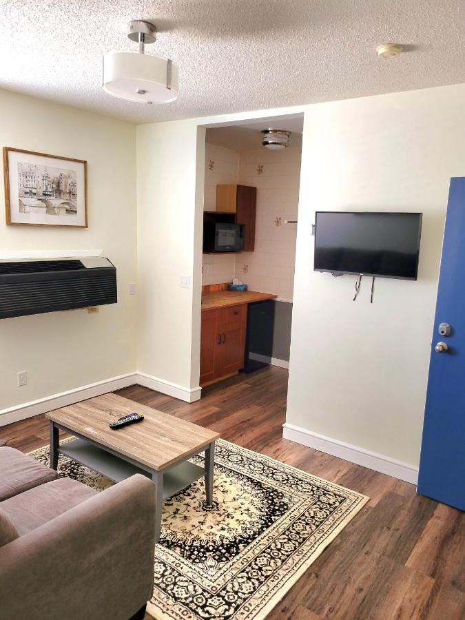 Royal Duke Hotel Okotoks Zewnętrze zdjęcie